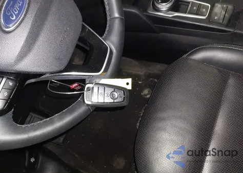 2022 Ford Escape Sel Hybrid z USA, uszkodzony, nr VIN 1FMCU9CZ0NUB28721